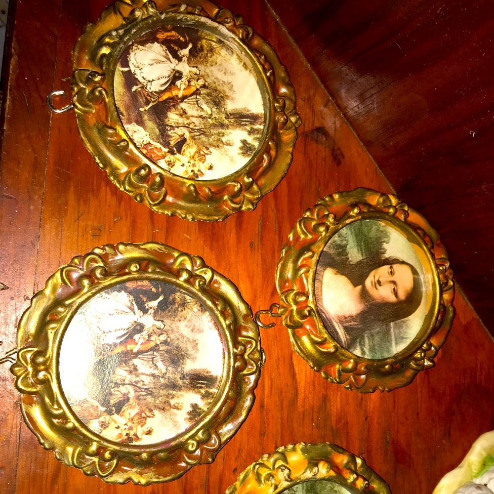 Vintage MC Plastic Gold Florentine Round Framed Pictures-Mona Lisa-Couple-4
